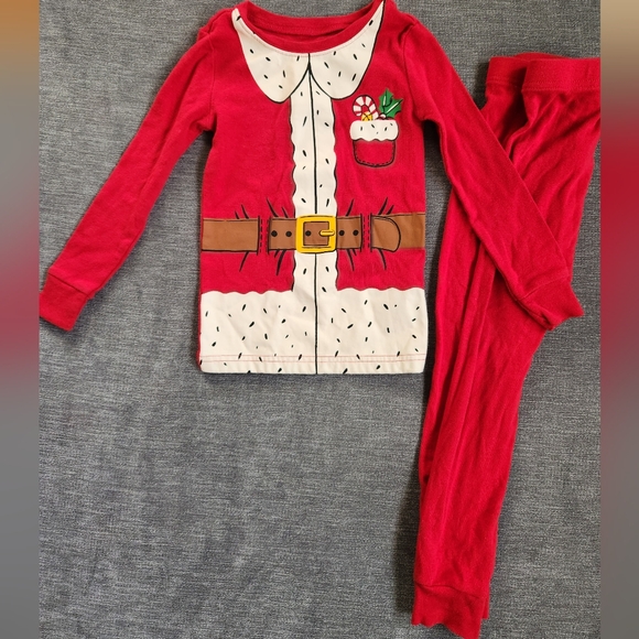 Old Navy Other - OLD NAVY 4T HOLIDAY PAJAMAS
